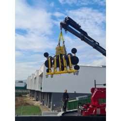 zasklievanie manipulačnou technikou